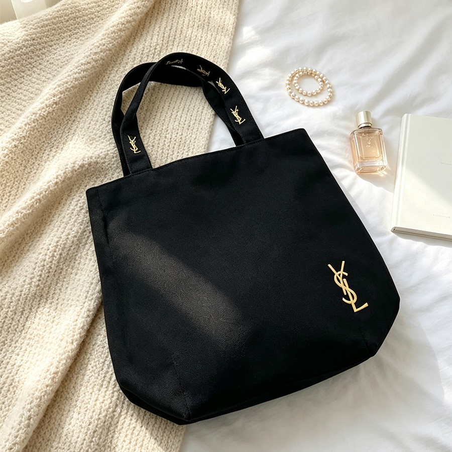 Ysl Beauty Makeup - Yves Saint Laurent YSL의 가방 미니멀리스트