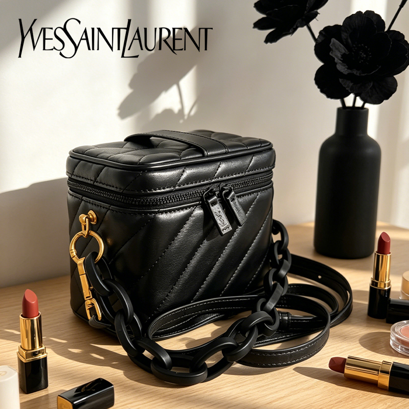 Ysl Beauty Makeup - Yves Saint Laurent의 가방 블랙 퀼팅
