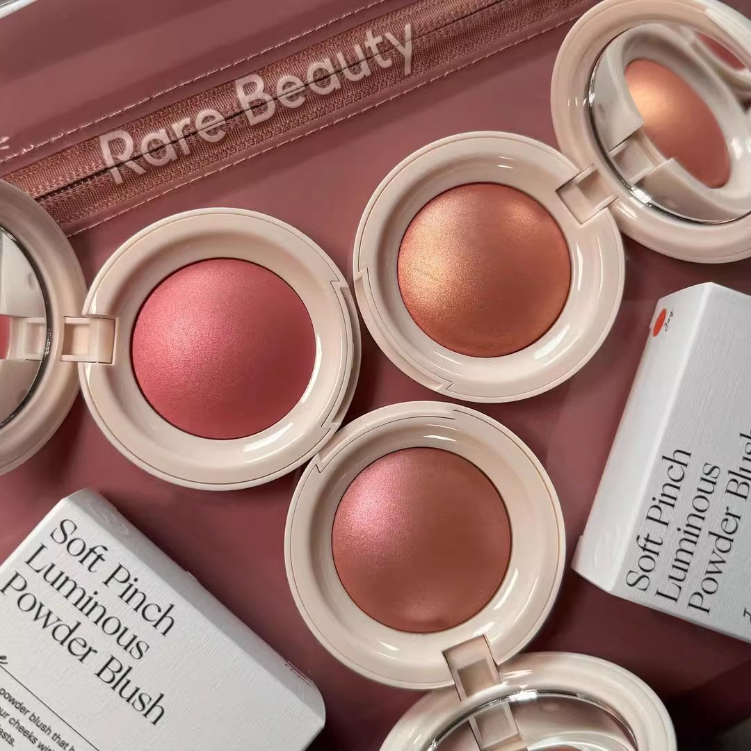 레어 뷰티 핀치 루미너스 파우더 블러쉬 트랜스퍼프루프  - Rare Beauty Makeup Highlighter 리뷰 및 가격